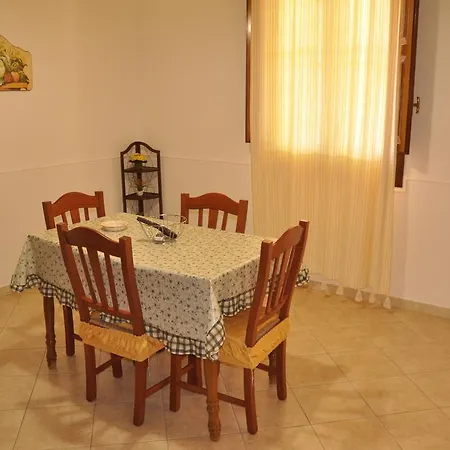 Case Vacanza Loria Apartment *